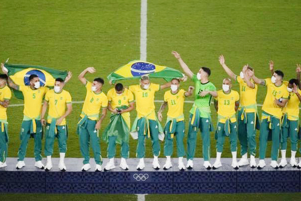 再引热议！巴西男足夺冠后*制抵**中国品牌赞助服，官方最新回应来了