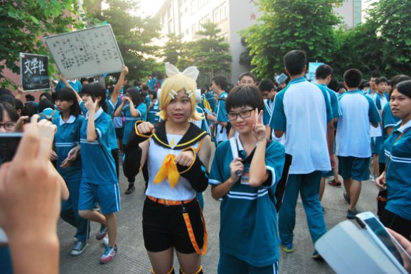 广东二师番禺附中今年本科率,番禺禺山高级中学与二师附中对比