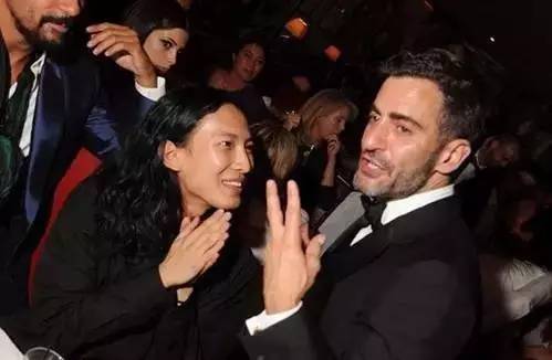 深圳南油服装是二批吗,深圳南油服装市场2020