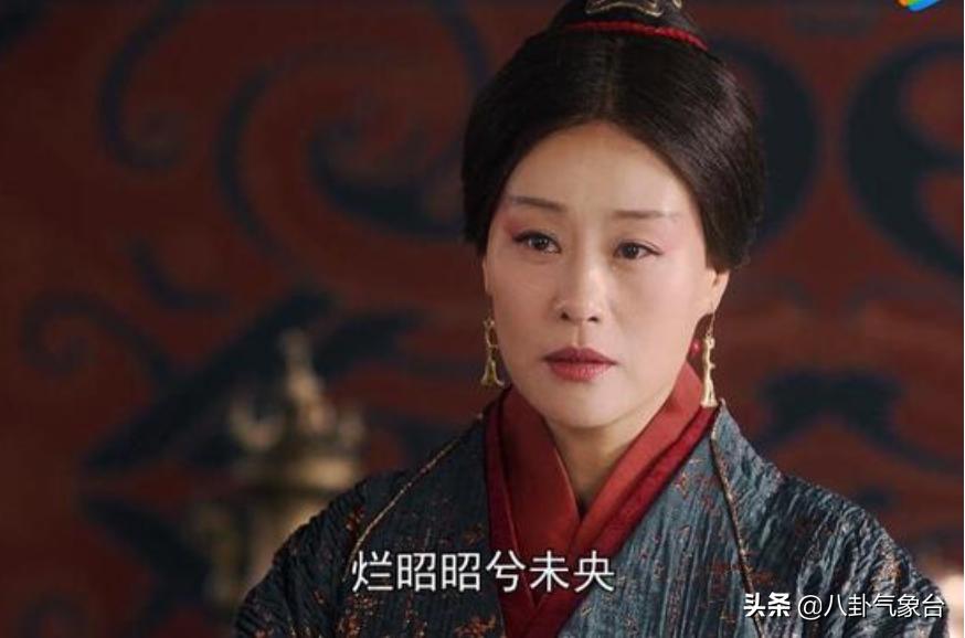 邬君梅近照风情万种,邬君梅坦言当过小三