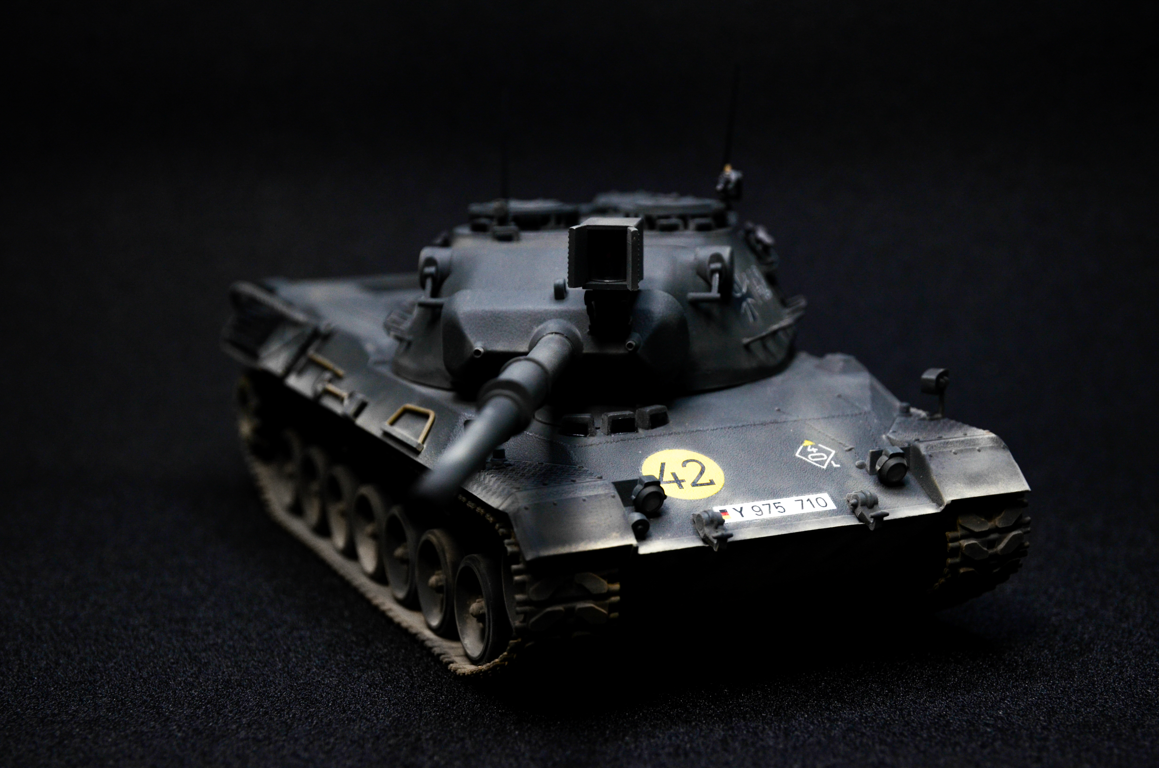 虎王式重型坦克模型制作,虎王坦克全内构模型制作视频