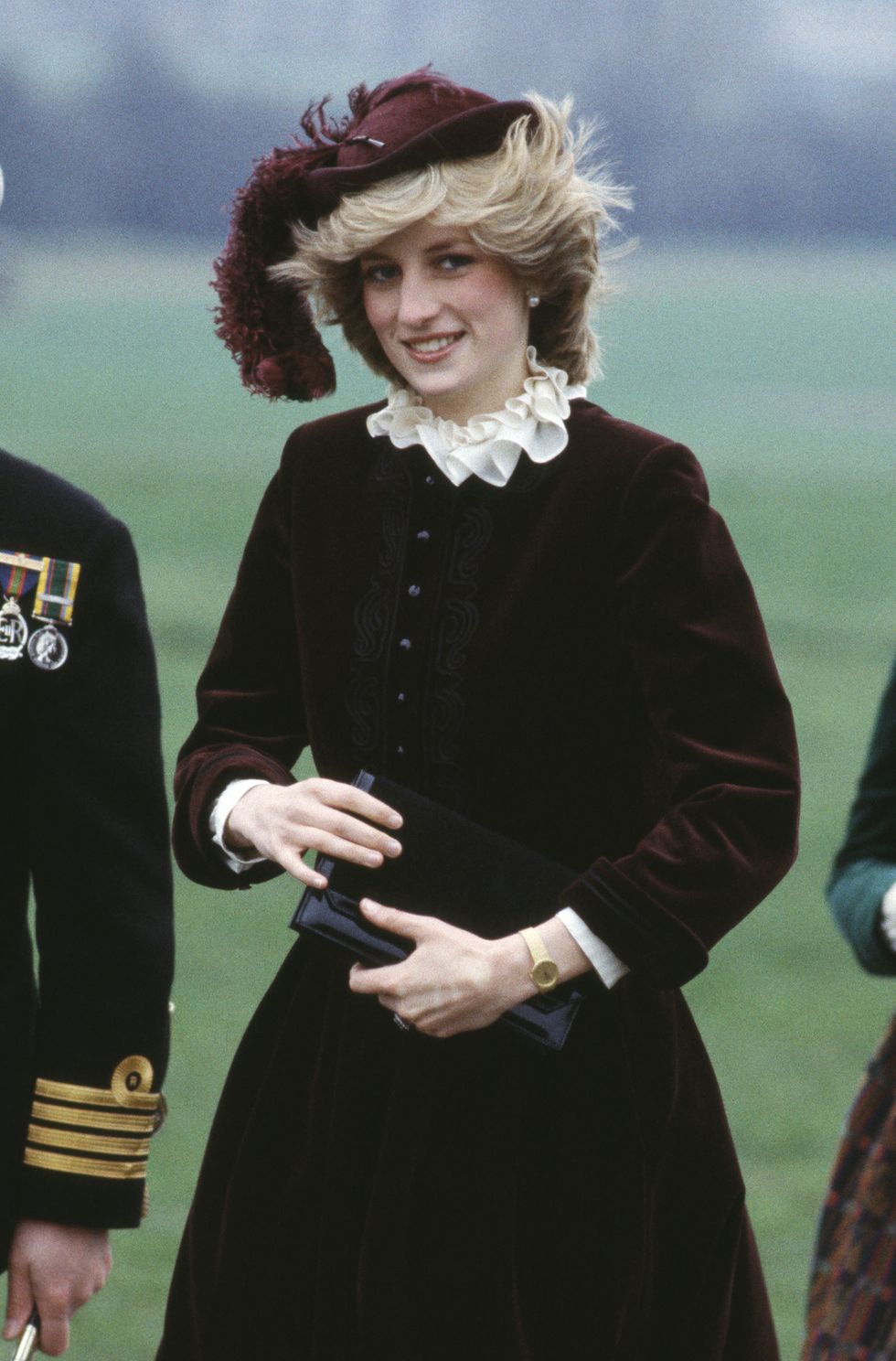 戴安娜雕像揭幕,戴安娜王妃雕像图