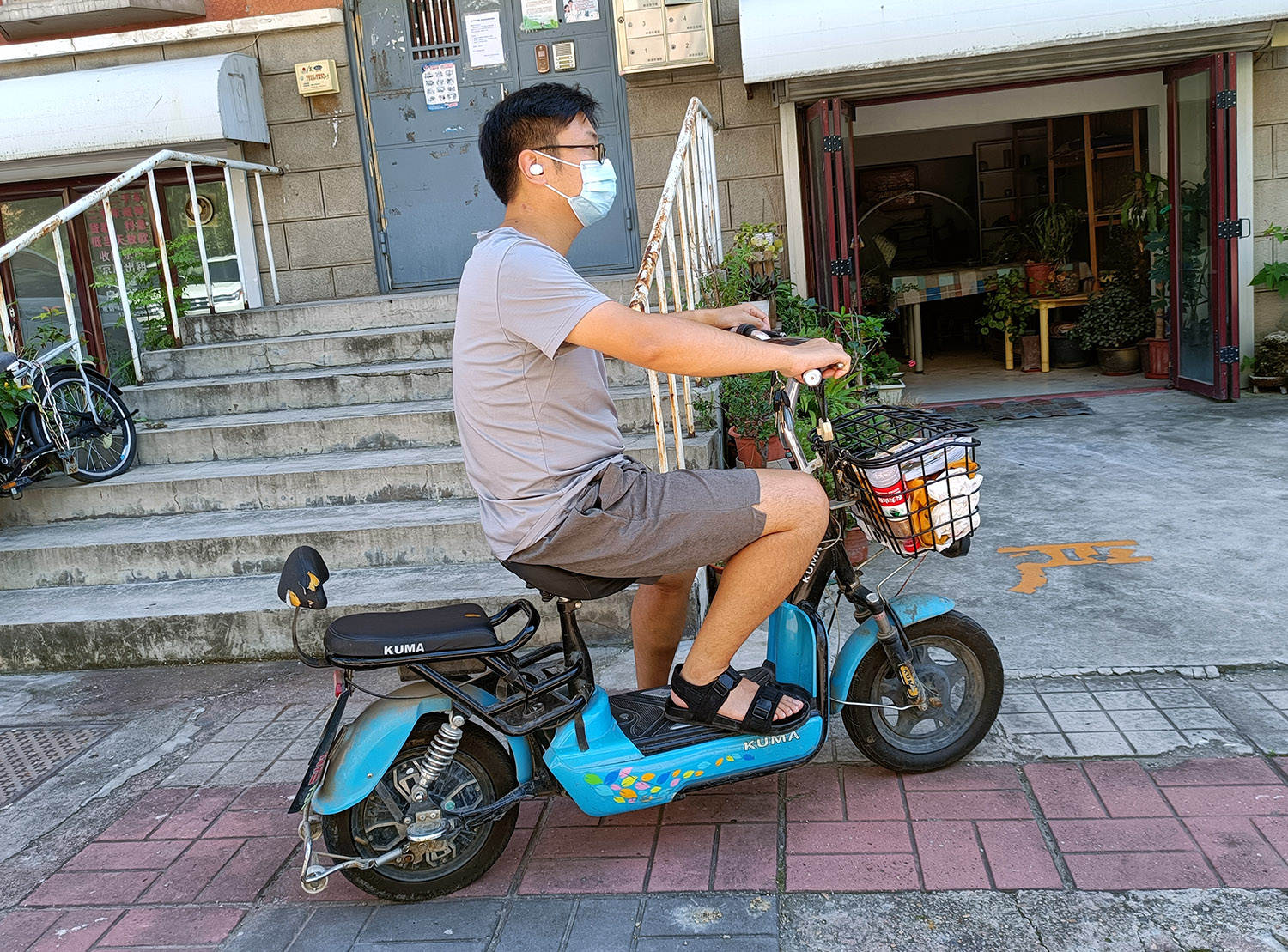 代步买菜接娃新能源,上下班代步买菜接娃