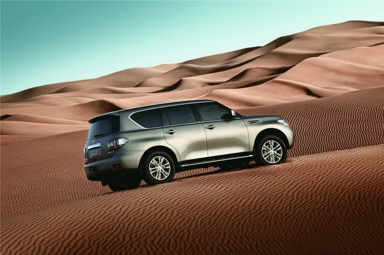 新款途乐对比陆巡,敢叫板陆巡的日产途乐到底有多强