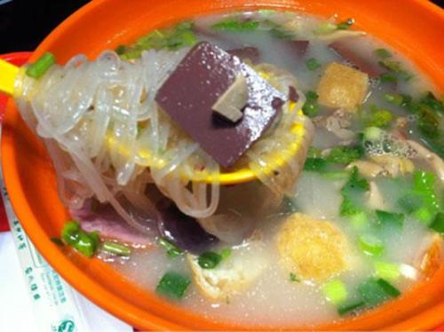 老鸭鸭血粉丝汤做法教程,鸭血粉丝汤摆摊怎么操作