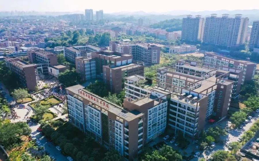 广东省大专创新院校排名,广东深职学院最低排名