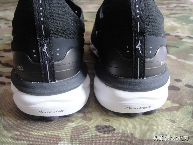 mizuno缇庢触娴撹窇闉媤avesky4,mizuno璺戞闉嬬編娲ユ祿wave58