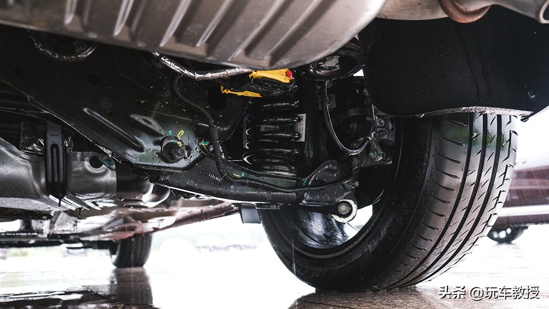 试驾全新别克昂科威s,别克新昂科威内饰功能