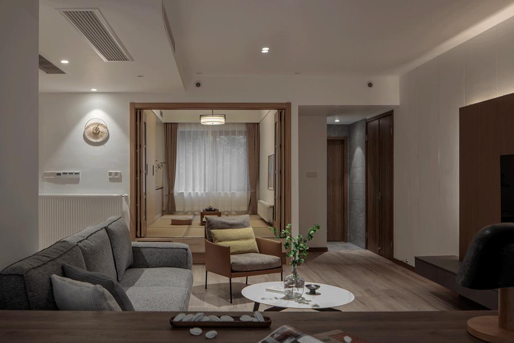 胡桃木简约搭配清新自然返璞归真,一进去就让人舒适的家