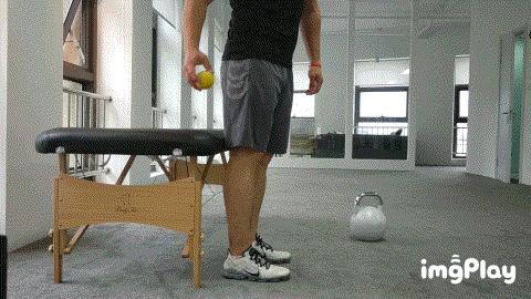 深蹲骨盆翻转有什么症状,深蹲骨盆反转是怎样的