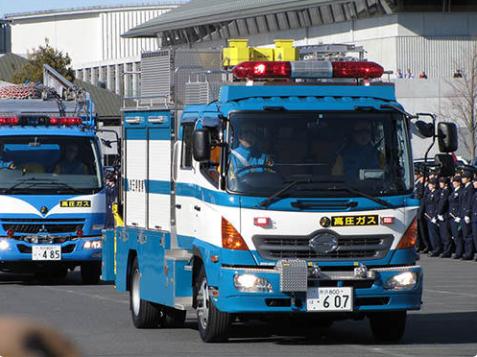 日本隐藏式警车,日本警察用的是什么警车
