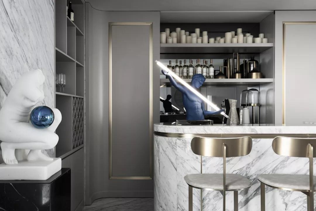 在云端的别墅,活在云端