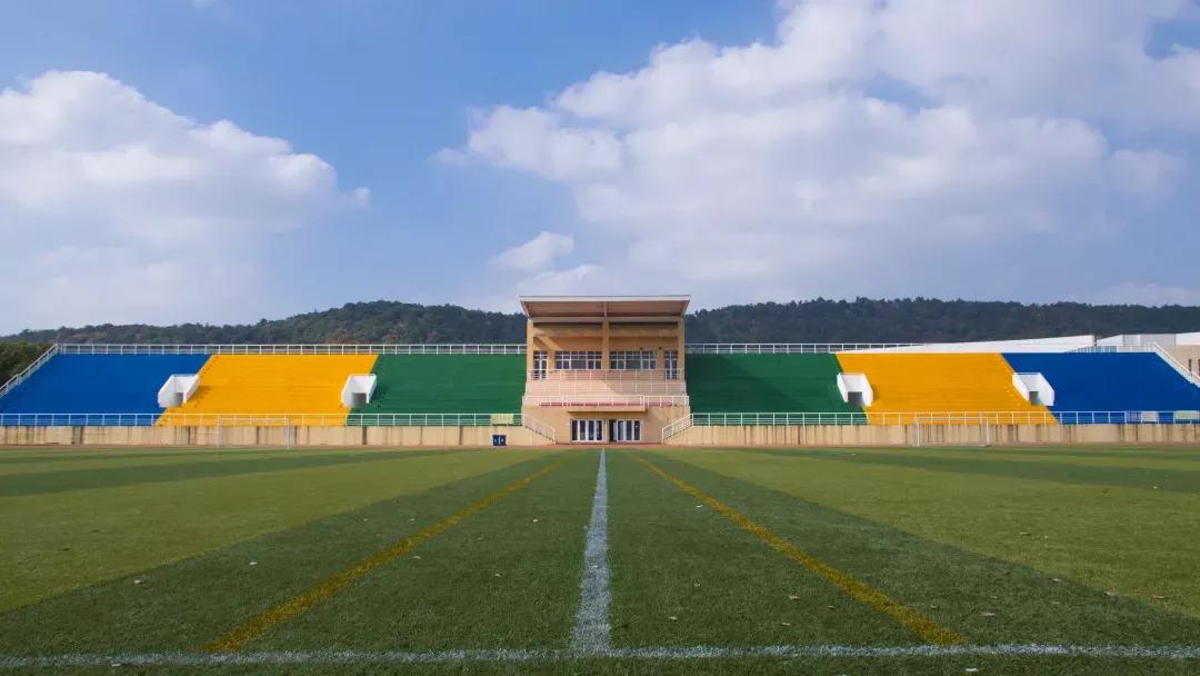 鑻忓窞澶у鏂囨瀛﹂櫌浠嬬粛,鑻忓窞澶у鏂囨瀛﹂櫌鍥剧墖