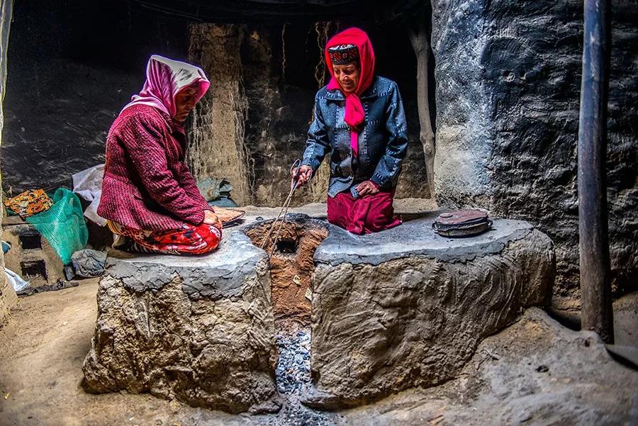 《塔吉克族生活励志篇》：一位维吾尔族摄影师眼中的塔吉克族人