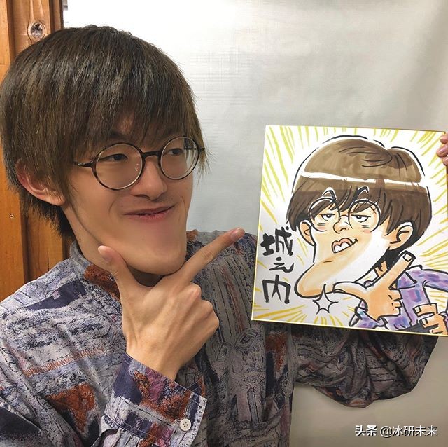 日本男子因长下巴爆红网络，他的下巴是怎么一回事？原因让人感叹