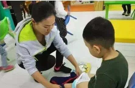 宝宝不爱喝水怎么办小妙招,宝宝不爱喝水可以试试这些办法