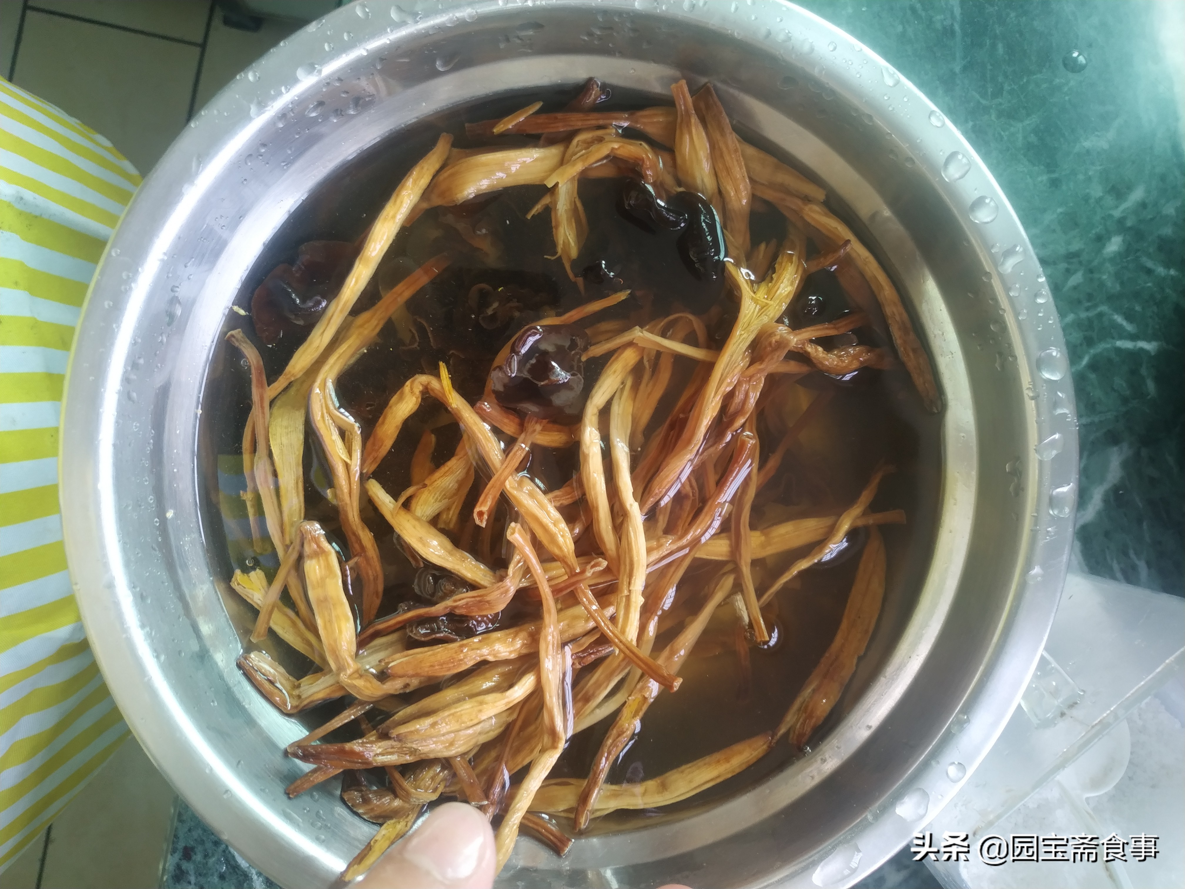 老北京焖酥带鱼的正宗做法,去骨蒸带鱼的正宗做法