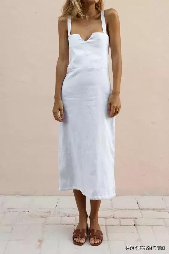 美炸了的吊带裙也挑人，会露才是王者