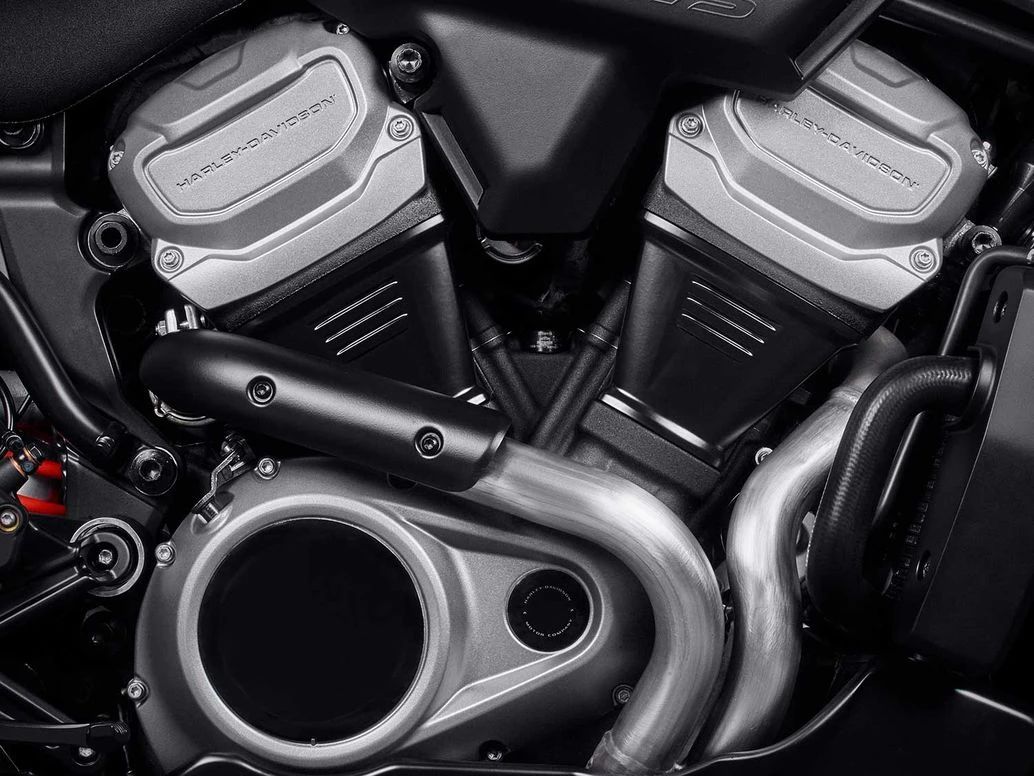 哈雷戴维森街霸13款,bronx哈雷