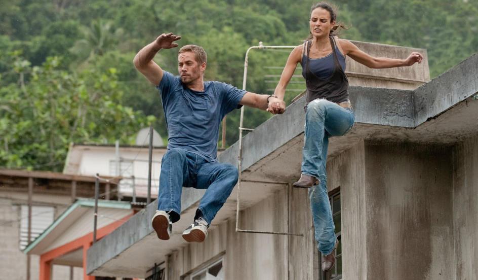 复古电动车权志龙,权志龙同款vans深蓝怎么搭配