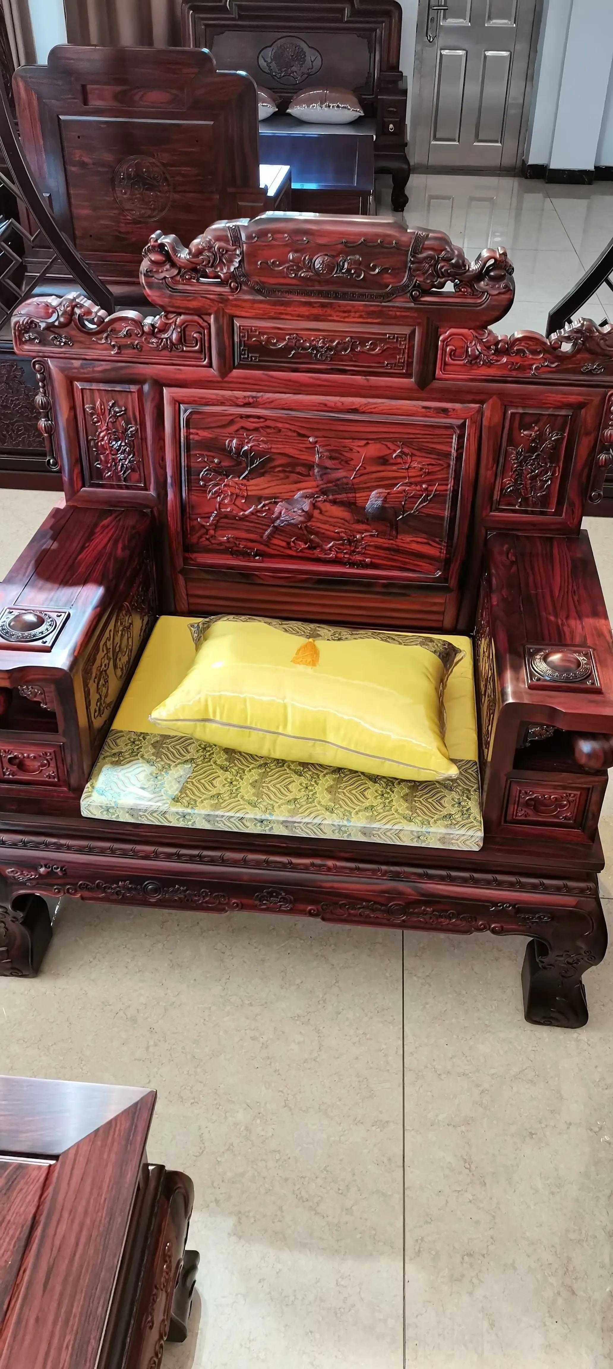 什么是红木板,什么是红木酸枝木