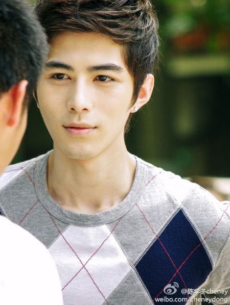 男生各种脸型适合的发型,找到最适合自己脸型的发型男生