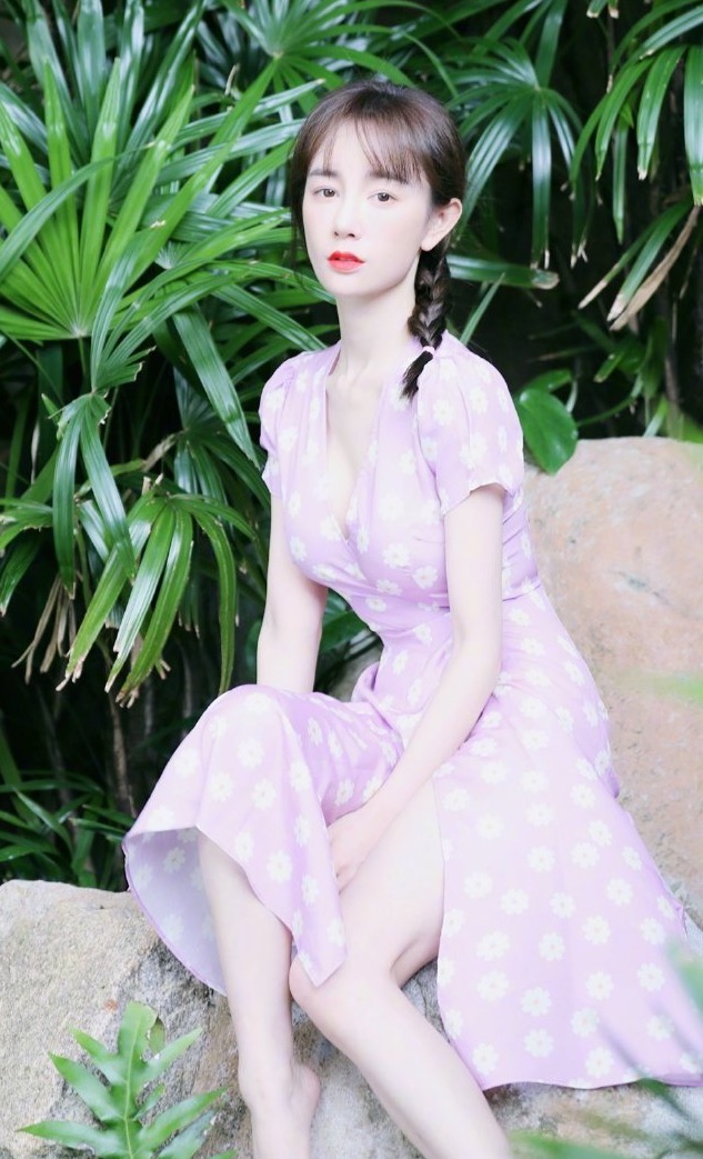 张檬颜值巅峰穿着,张檬穿绿裙照片