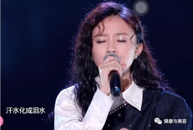 明日之子孟美岐搭配,明日之子孟美岐皮裤