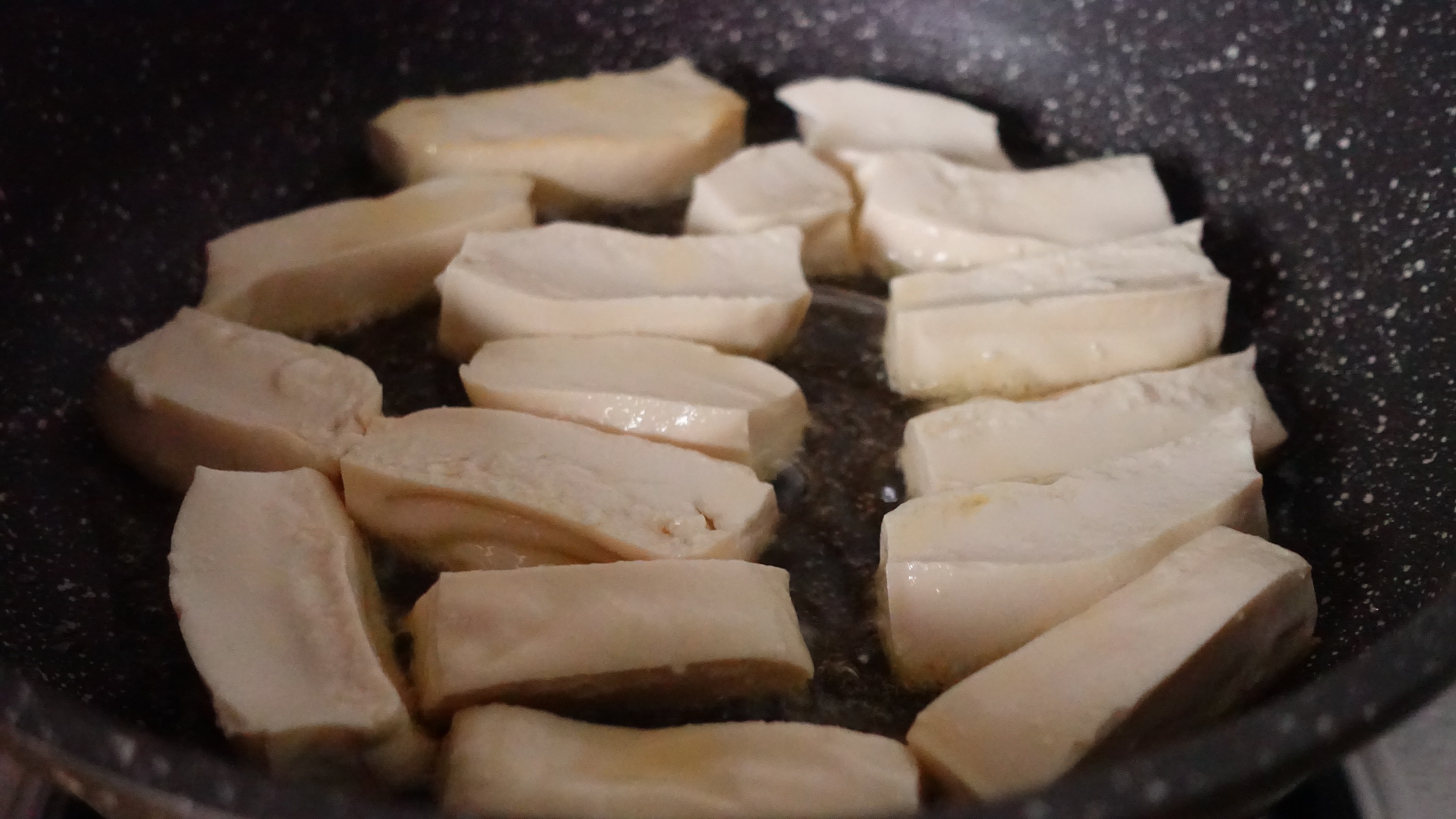 豆腐怎么处理才能不烂,豆腐老是煎烂怎么处理