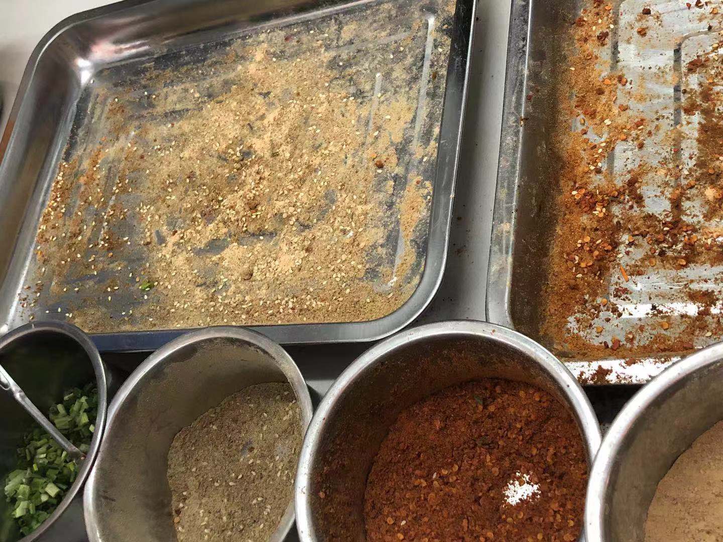 郑州有名的烤猪蹄,郑州管城区烤猪蹄