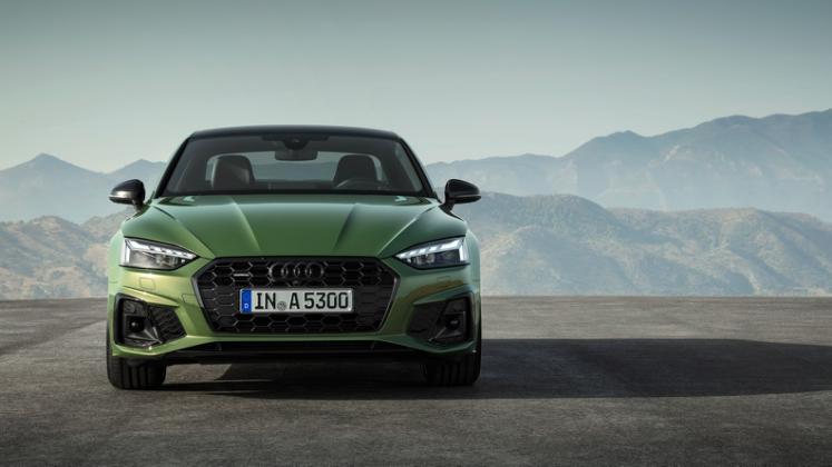 奥迪从天而降大灯,来看看奥迪车灯的仪式感吧