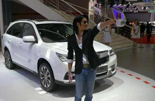 王菲怎么样谈恋爱的,歌坛天后王菲谢霆锋