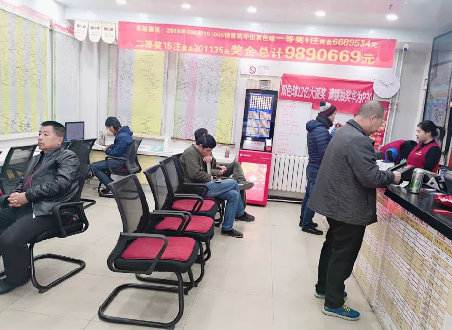 通州梨园10年老店，年初收获989万头奖，现又收获22万