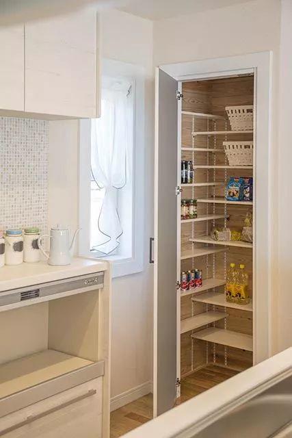 是定制衣柜好还是买成品柜好,定制衣柜还是买成品原木衣柜