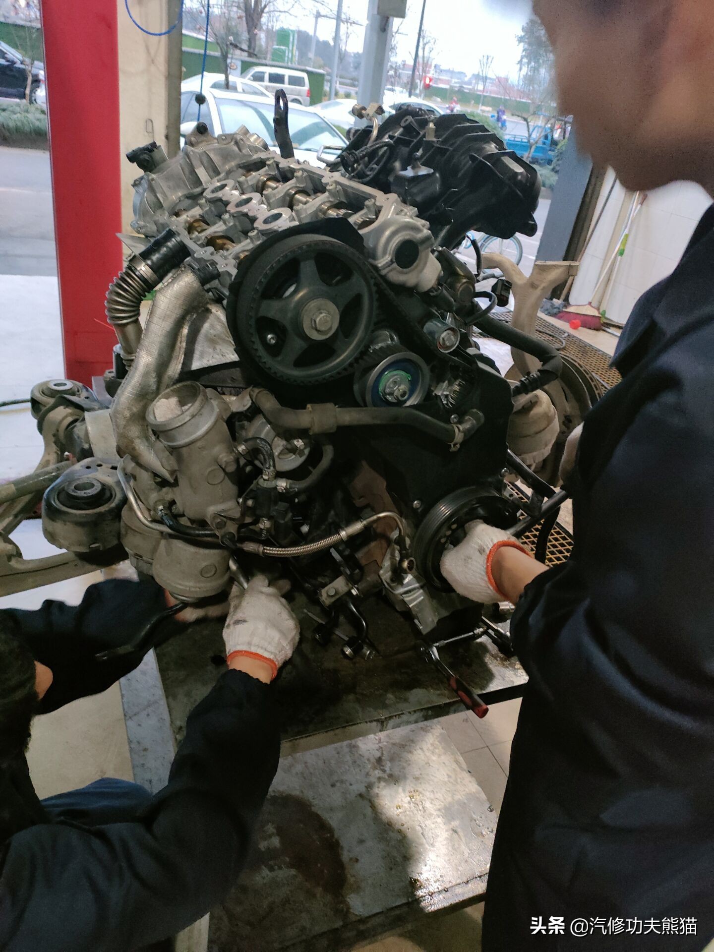 一汽奥迪a6l烧机油,08款奥迪a6l2.0t烧机油严重怎么办