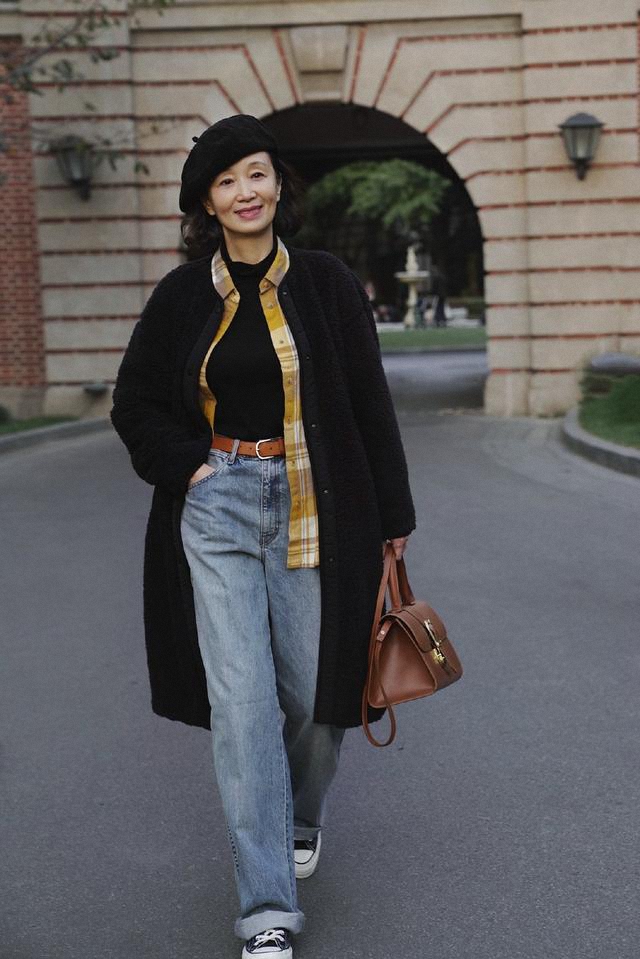 三木穿搭秋冬姜黄色针织衫,三木针织衫配什么上衣