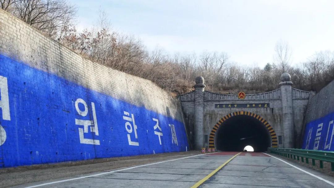 哎呀妈呀思密达，这座边境小城让我成功穿越