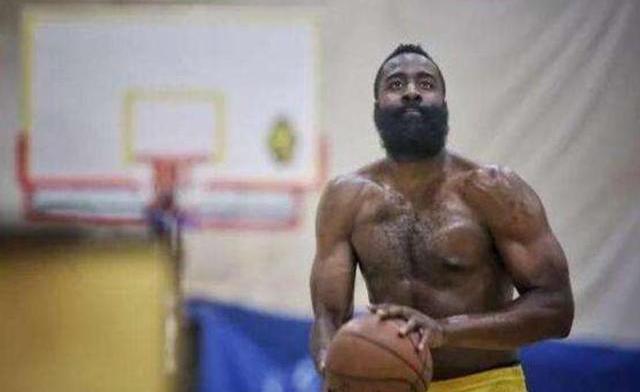 字母哥和威少谁厉害,威少西蒙斯字母哥