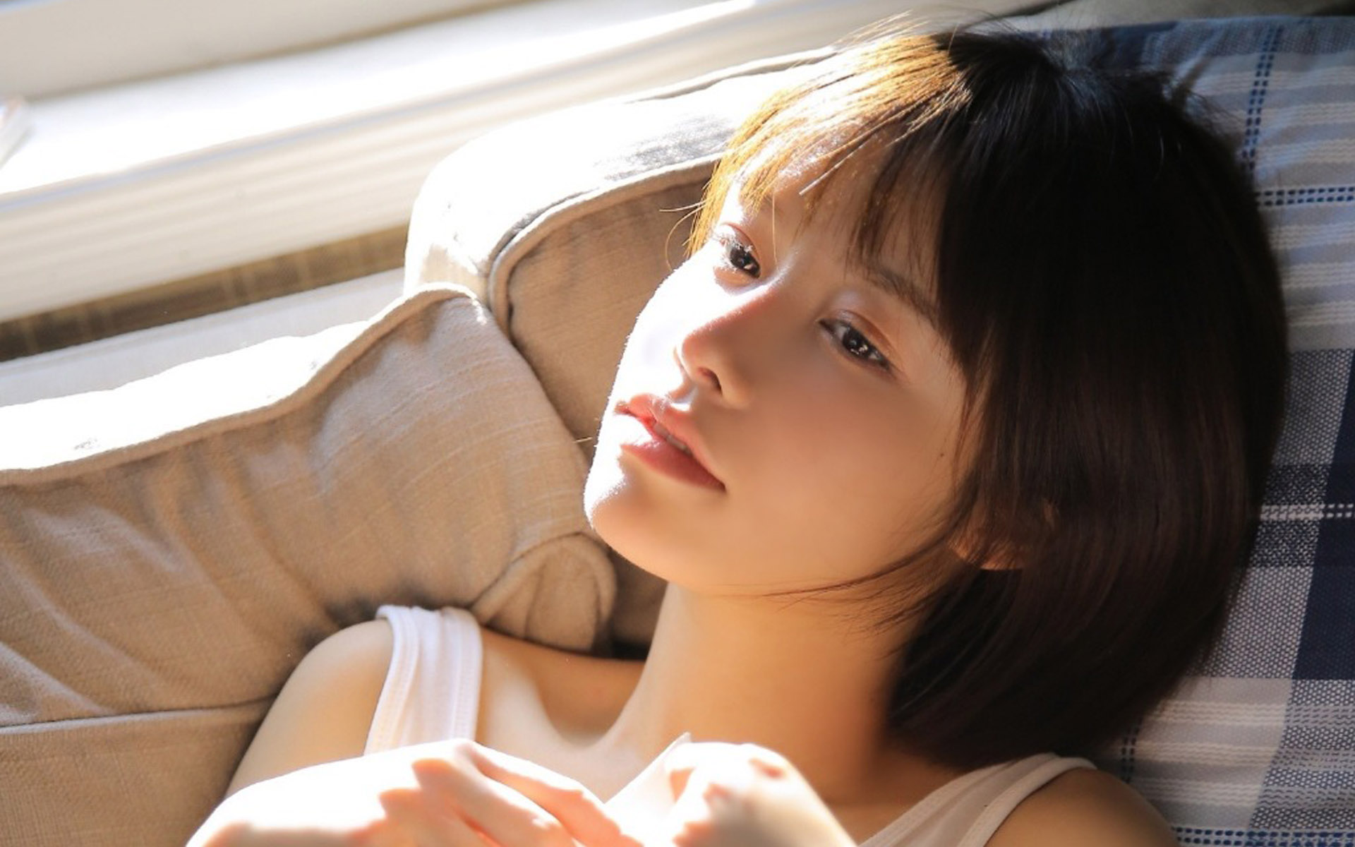 暧昧一年无果,她火速与别人闪婚:不清不楚的爱,不值得耗费青春