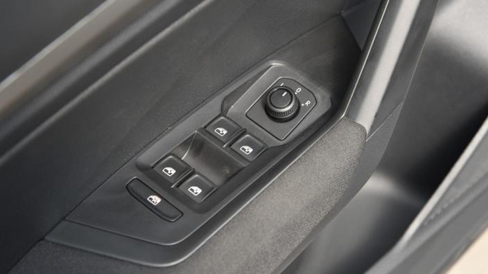 大众朗逸500万纪念版标志,大众朗逸500万车的外观详细讲解