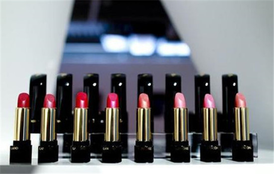 口红断了如何再使用,口红断了怎么接上去