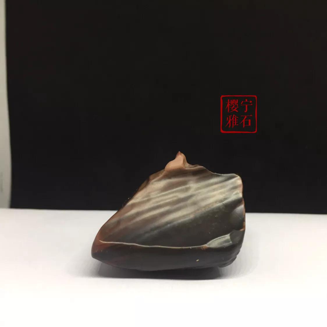 石头是自然艺术品吗,石头是工艺品的原材料吗