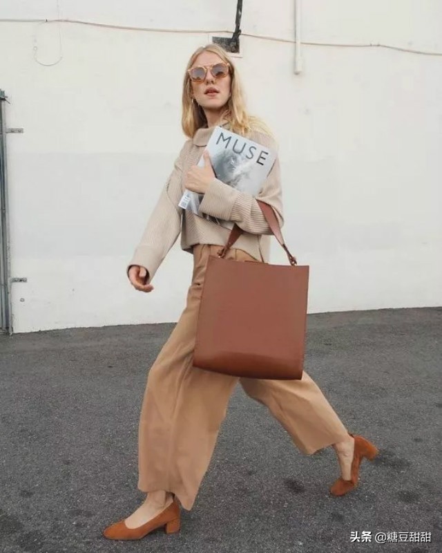 时尚潮流奶奶鞋,22年流行的奶奶鞋