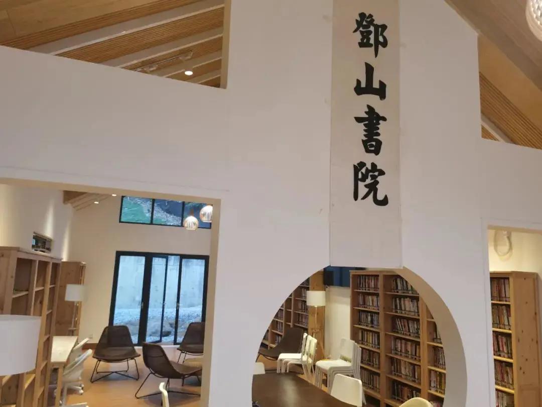 在大山深处幽静绝美的村落,深藏大山中的村落