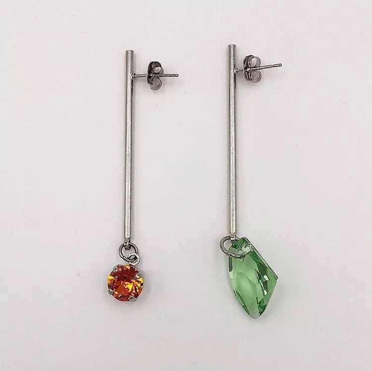 比起Ambush处了什么“对象”，我更关心这些小众配饰何时上新！