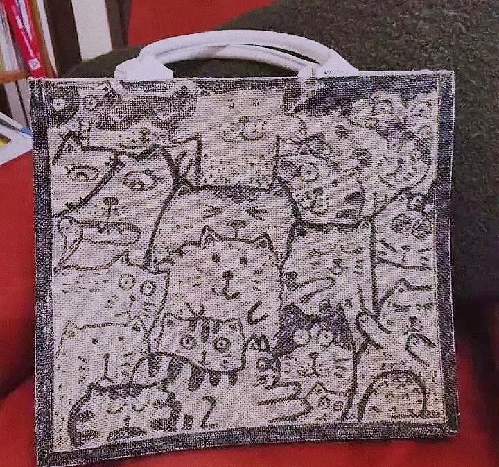 木制工艺品获央视点赞、手制包秒杀爱马仕、螳螂车羡煞万人……