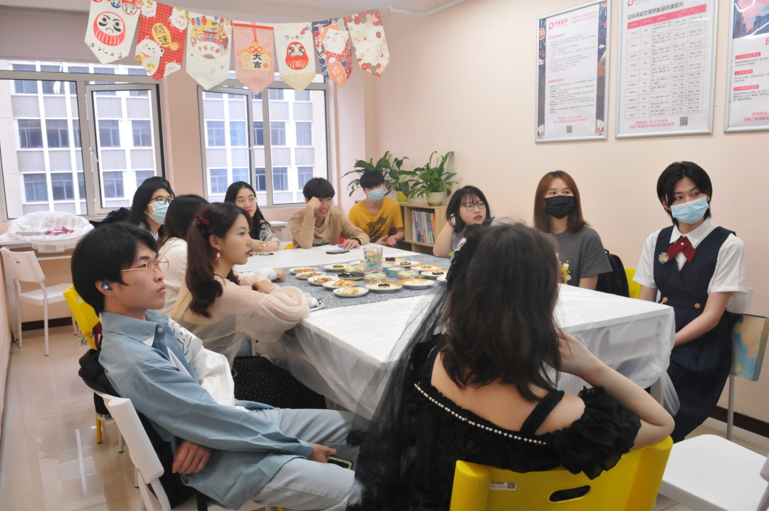 解锁平成日语5月新玩法,令人心动的Lolita换装茶会