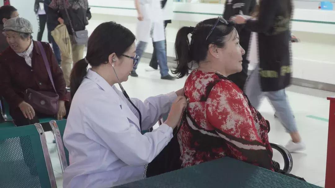 世界哮喘日义诊宣传小视频,郑州世界哮喘日义诊宣教活动