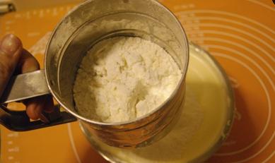 鸡蛋糕老式做法没有烤箱,好吃的鸡蛋糕又简单又容易做