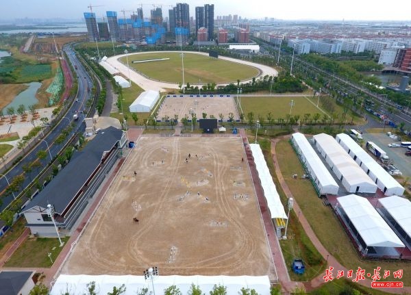 华中科技大学军运会,武汉军运会学校